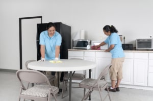 end of tenancy cleaning of kitchen in London